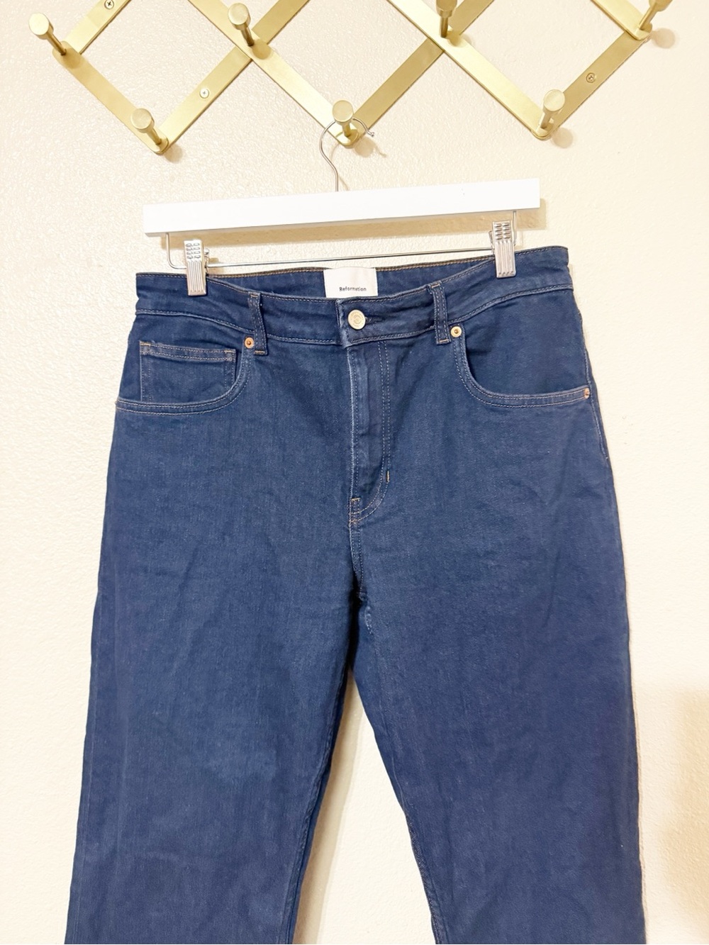 Reformation Elton Mid Rise Super Stretch Straight Leg Jeans Size 30 $178 MSRP - Picture 9 of 14